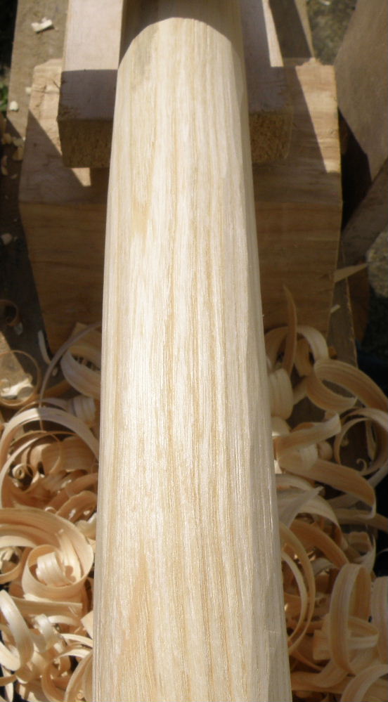 [10] even though the drawknife is broad and wide, it is an effective tool to remove the worst of the billet's angular edges.